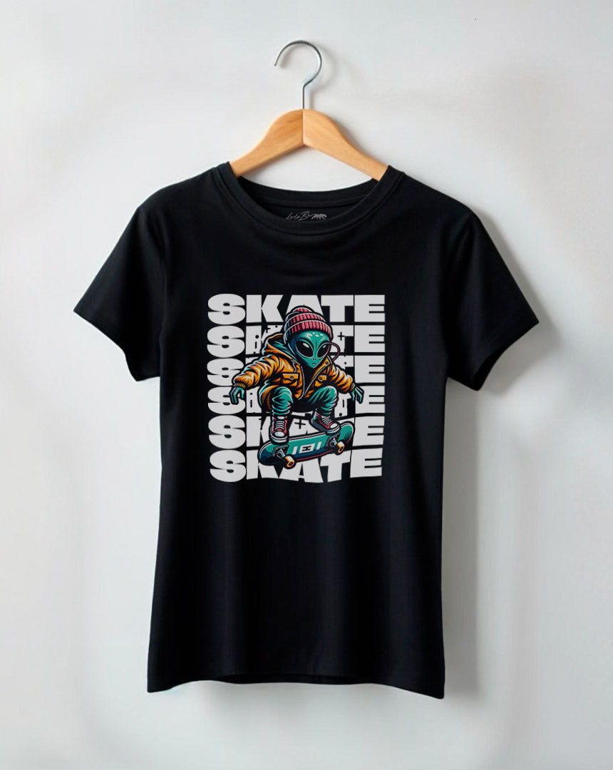 Camiseta Feminina Alien Skate